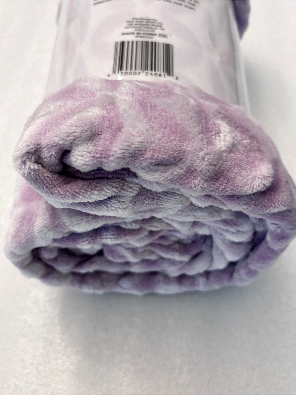 Comfort Bay Lavender Patterned Super Soft Throw Blanket - Picture 3 of 3